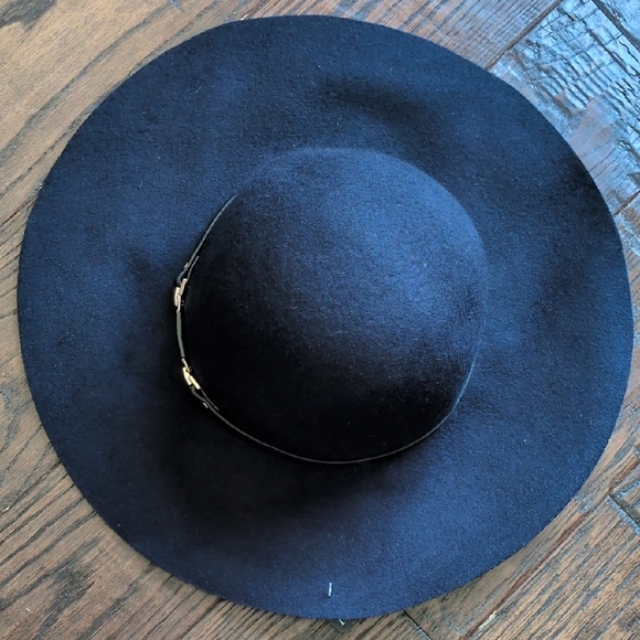 HOUSE OF HARLOW 1960 I NWOT Black Wool Wide Brim Floppy Hat w/ Gold Accents, O/S - Picture 5 of 13